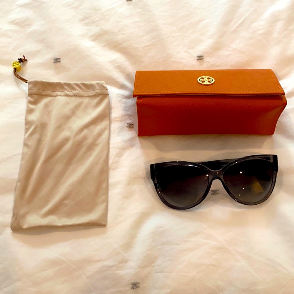 Tory Burch TY 9033 Sunglasses - Like New